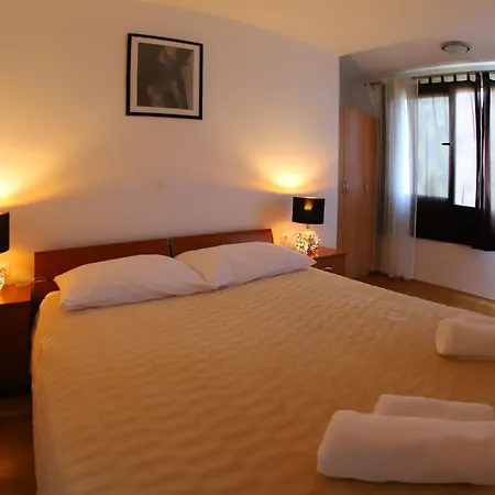 Apartmán With Wifi - 19226 Split
